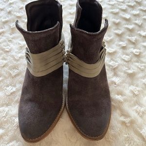 Diba True Booties, Sz 7